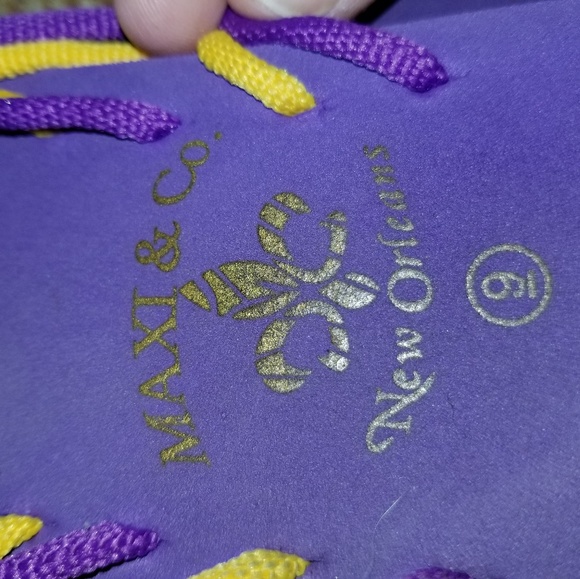 LSU  flipflops - Picture 2 of 3